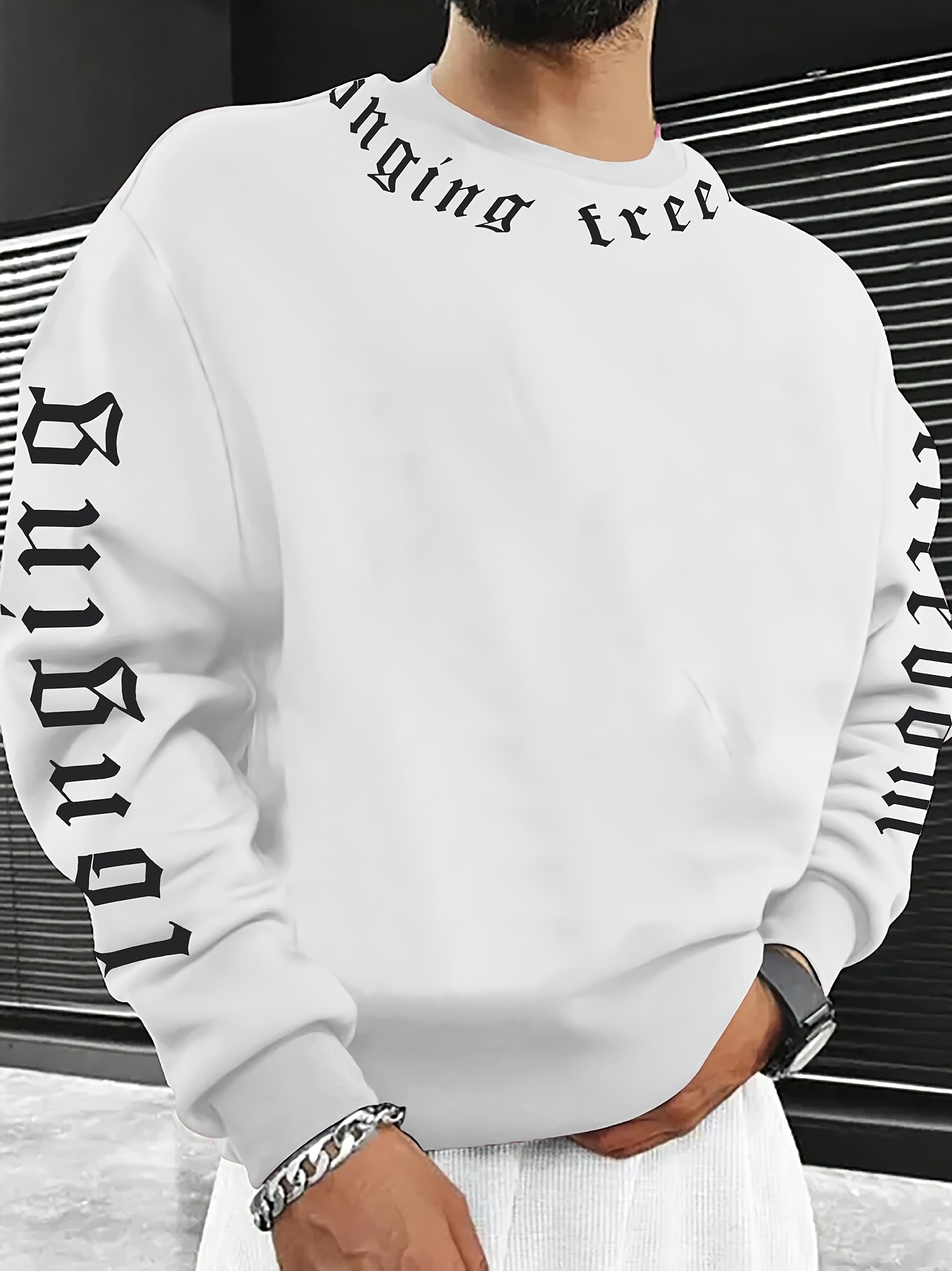 เสื้อสเวตเตอร์คอกลมพิมพ์ลายตัว - Winter Clothing For Men บทวิจารณ์และราคา