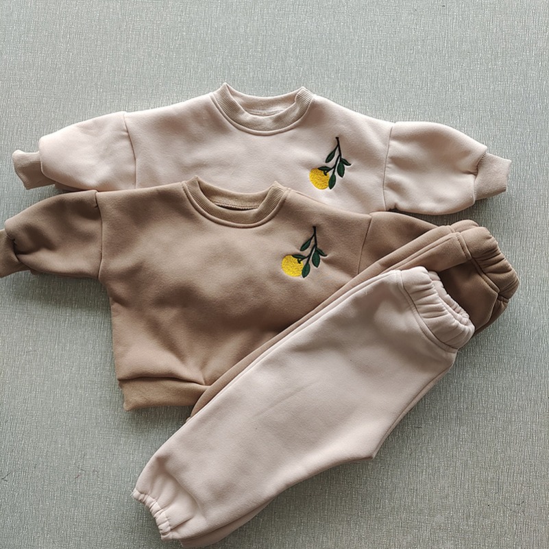 ชุดเสื้อผ้าเด็กเล็กสำหรับฤดูใบ - Winter Clothing Activity บทวิจารณ์และราคา
