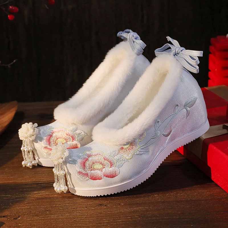 ไซส์ใหญ่พิเศษสำหรับผู้หญิง 41  - Winter Cloth บทวิจารณ์และราคา