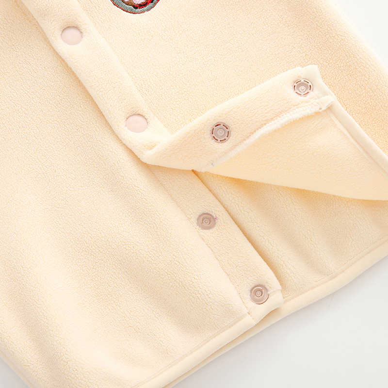 เด็กทารกเสื้อผ้าฤดูหนาว Ollie  - Winter Clothing Activity บทวิจารณ์และราคา